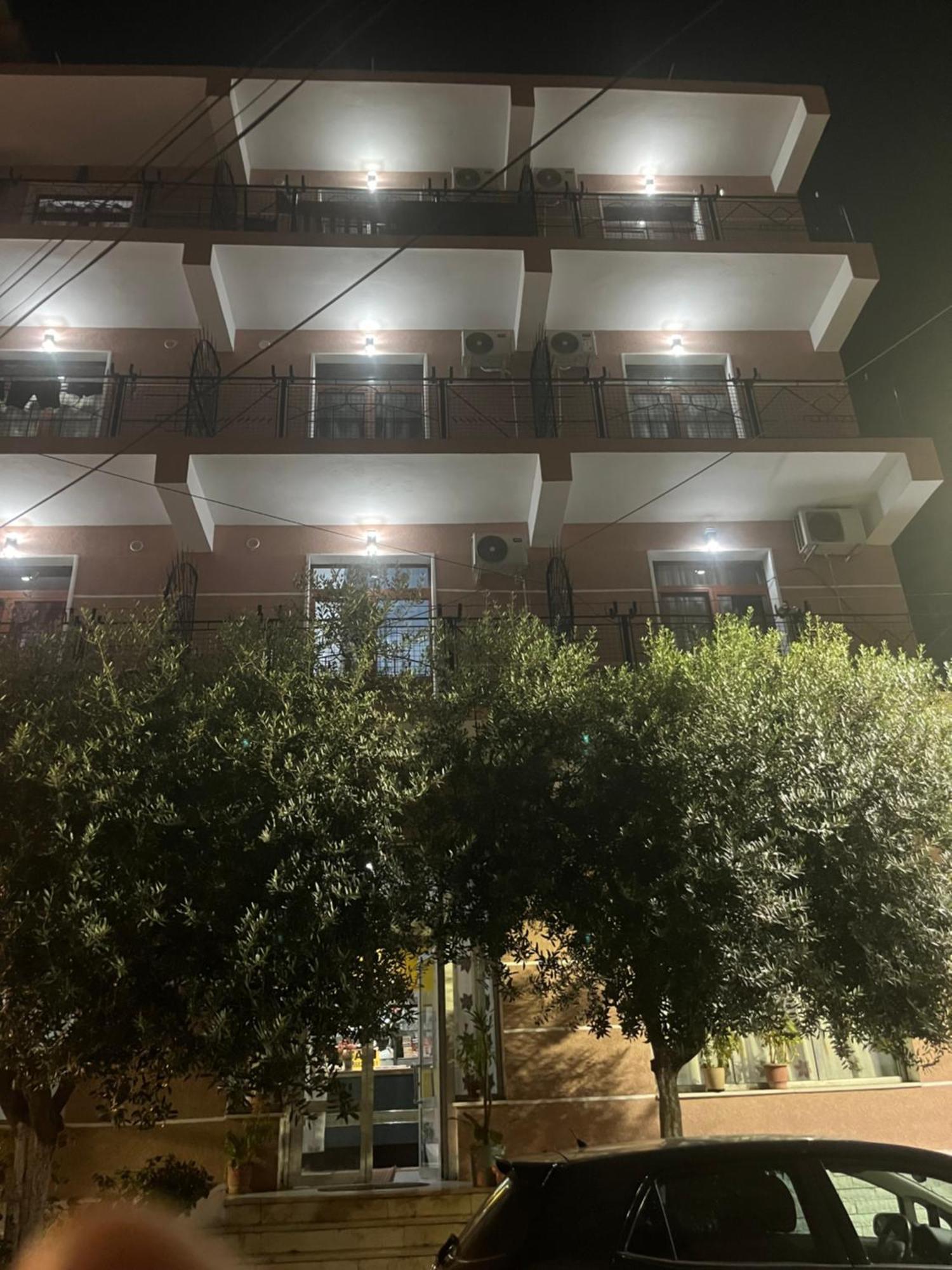 Hotel Luli City Center Durrës 外观 照片