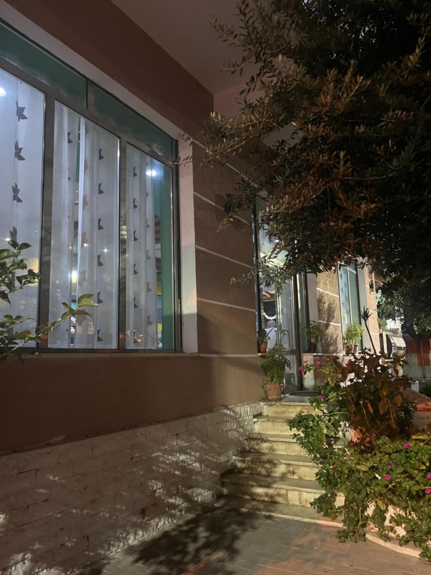 Hotel Luli City Center Durrës 外观 照片